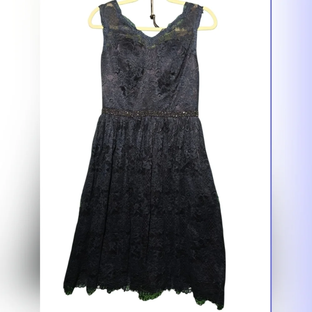 Azazie Midnight Blue Lace Midi Dress PTP 17 Length 40 - Size XSmall - EUC - Picture 2 of 5